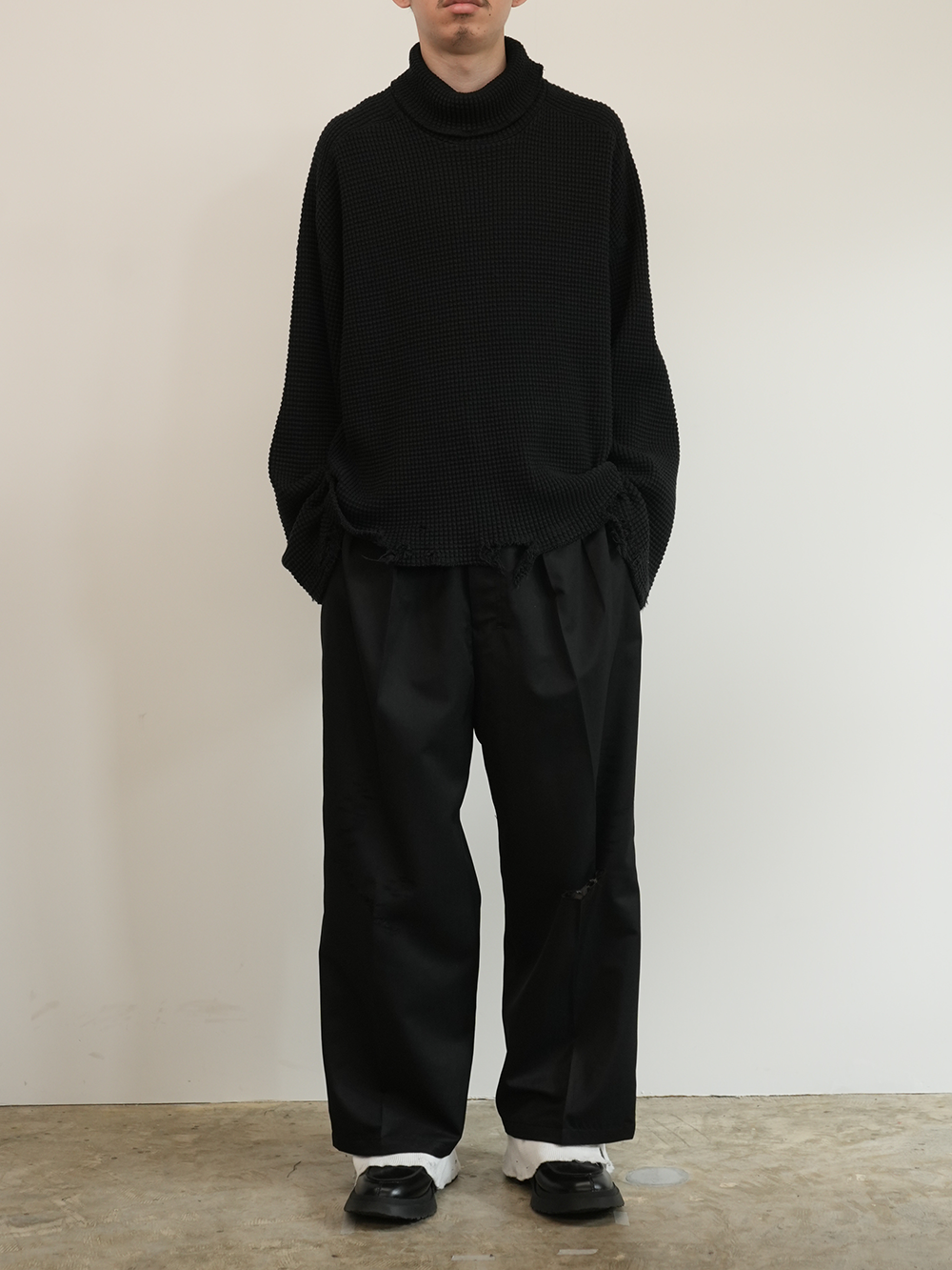 WOOL DAMAGE WIDE SLACKS(BLACK)