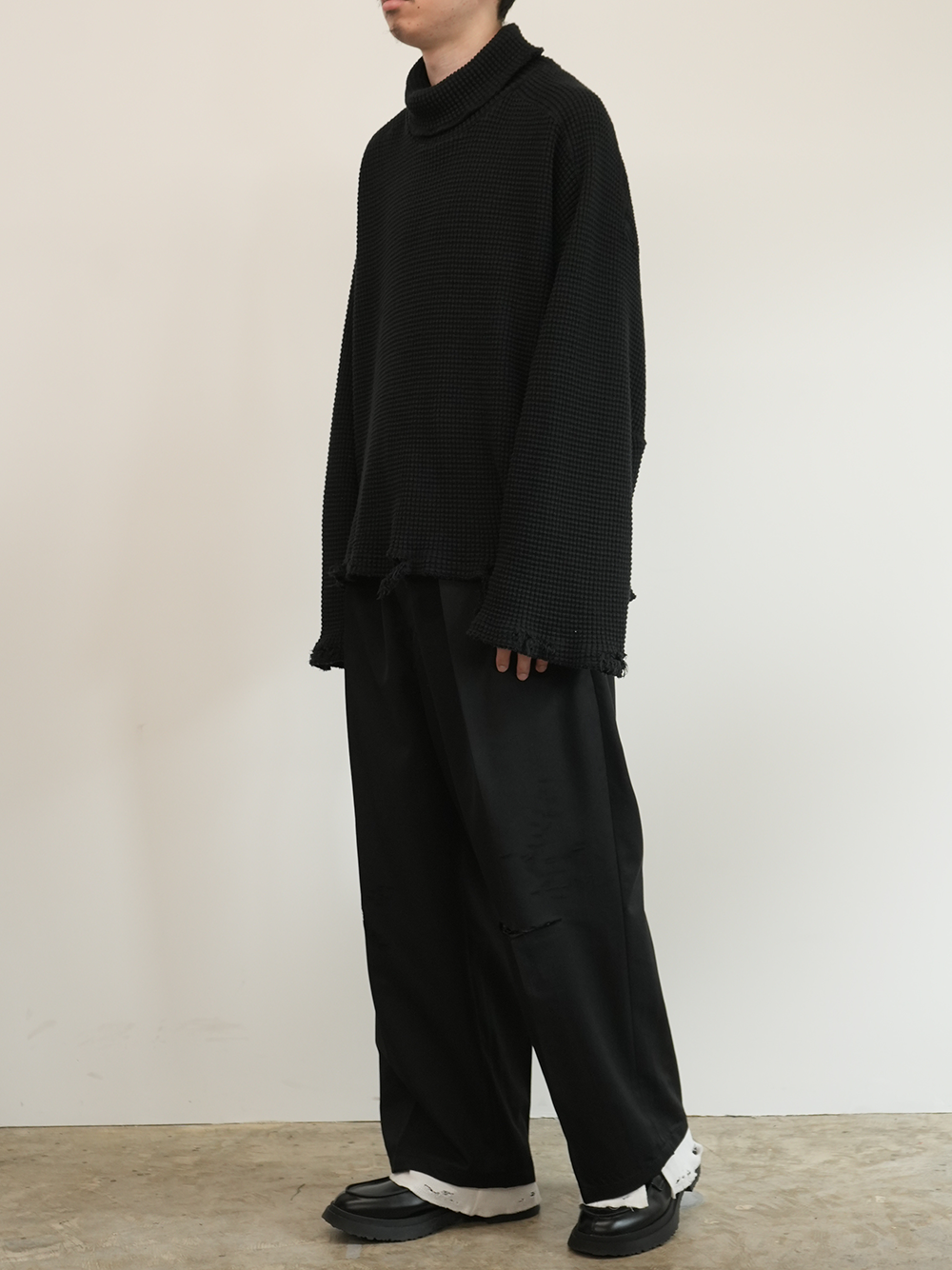 WOOL DAMAGE WIDE SLACKS(BLACK)