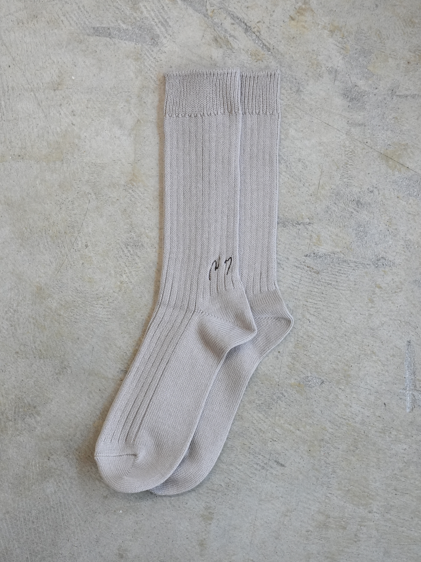 LOOSE SOCKS