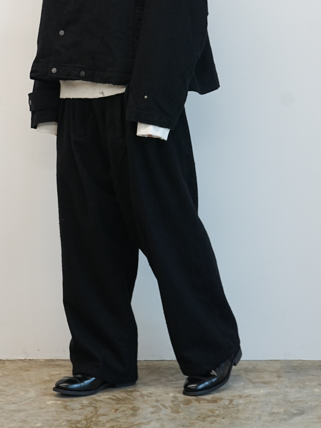 WOOL BELTED WIDE SLACKS(BLACK)