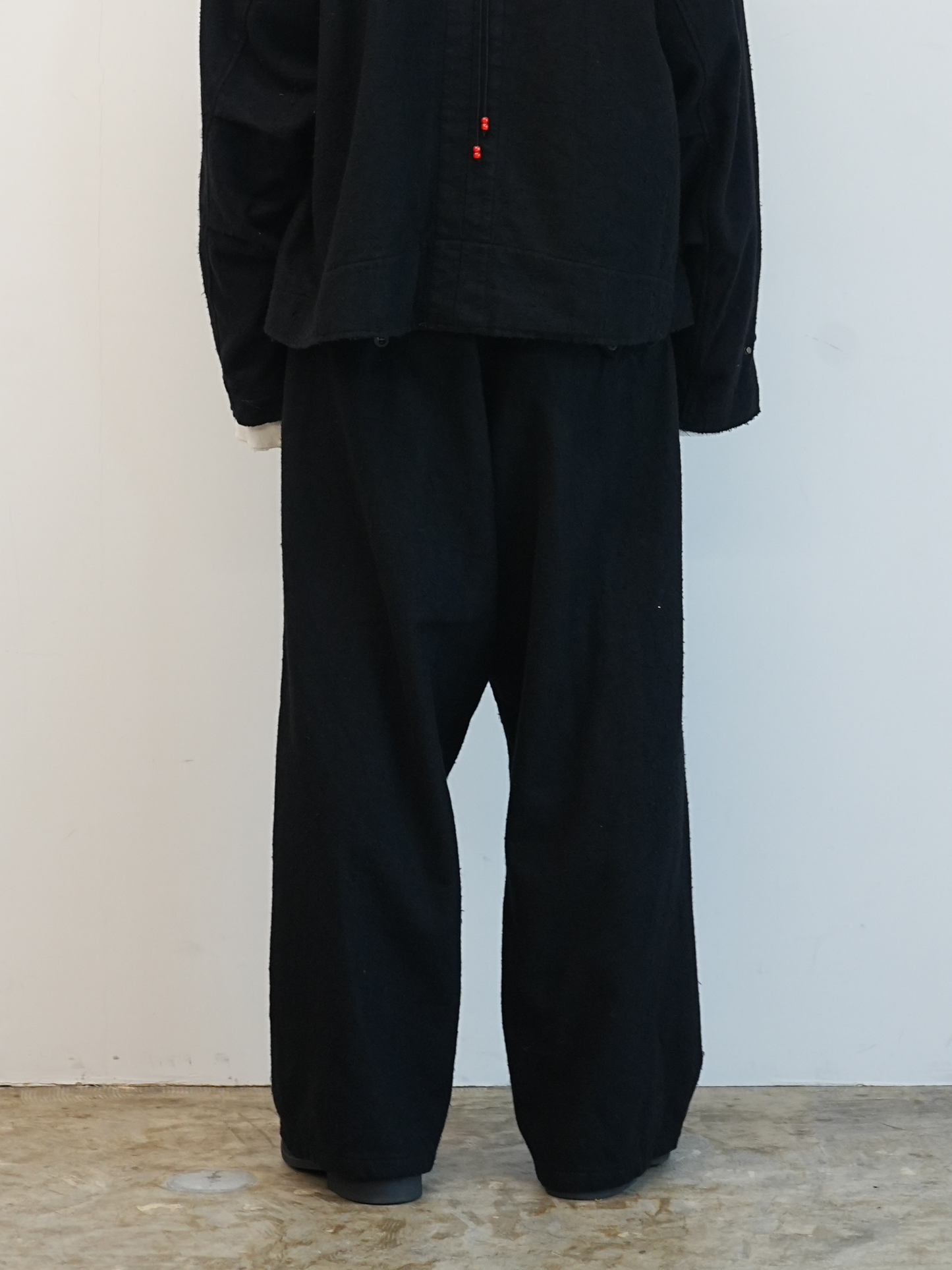 WOOL BELTED WIDE SLACKS(BLACK)