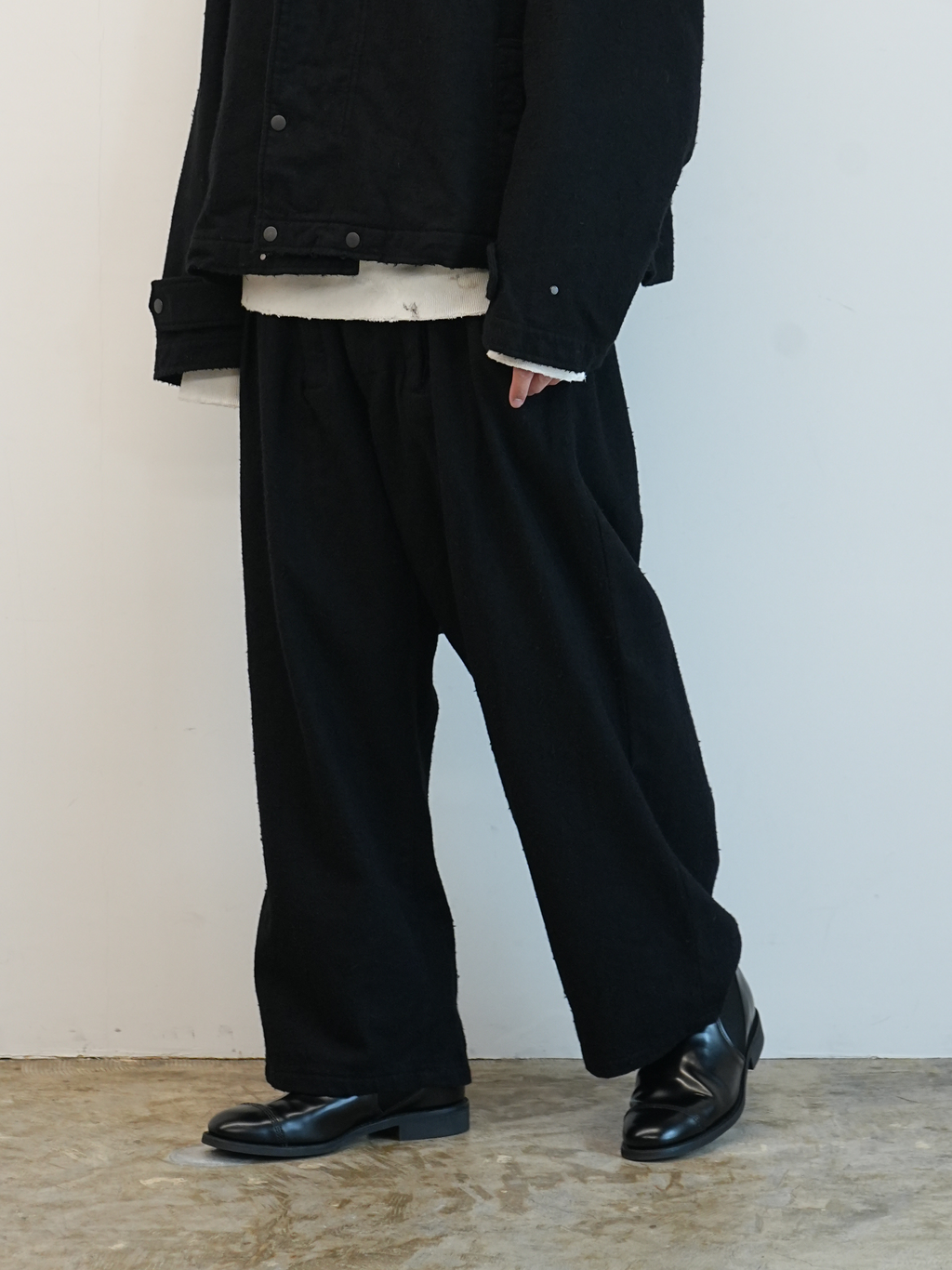 WOOL BELTED WIDE SLACKS(BLACK)
