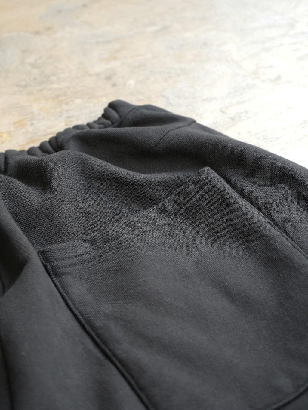 TUCK SWEAT PANTS(BLACK)