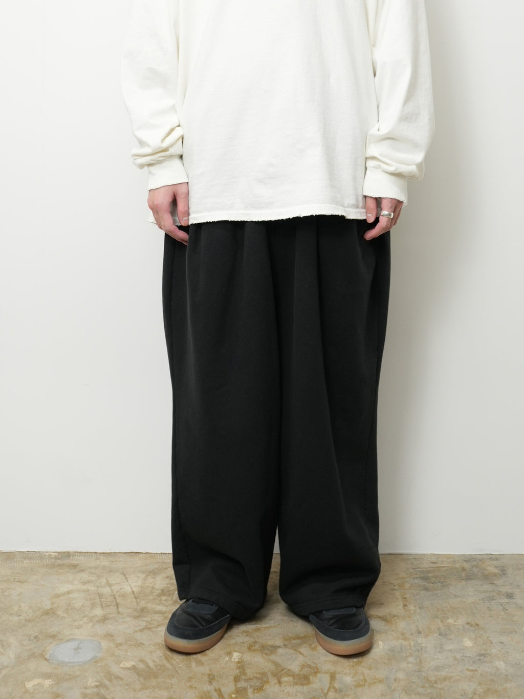 TUCK SWEAT PANTS(BLACK)