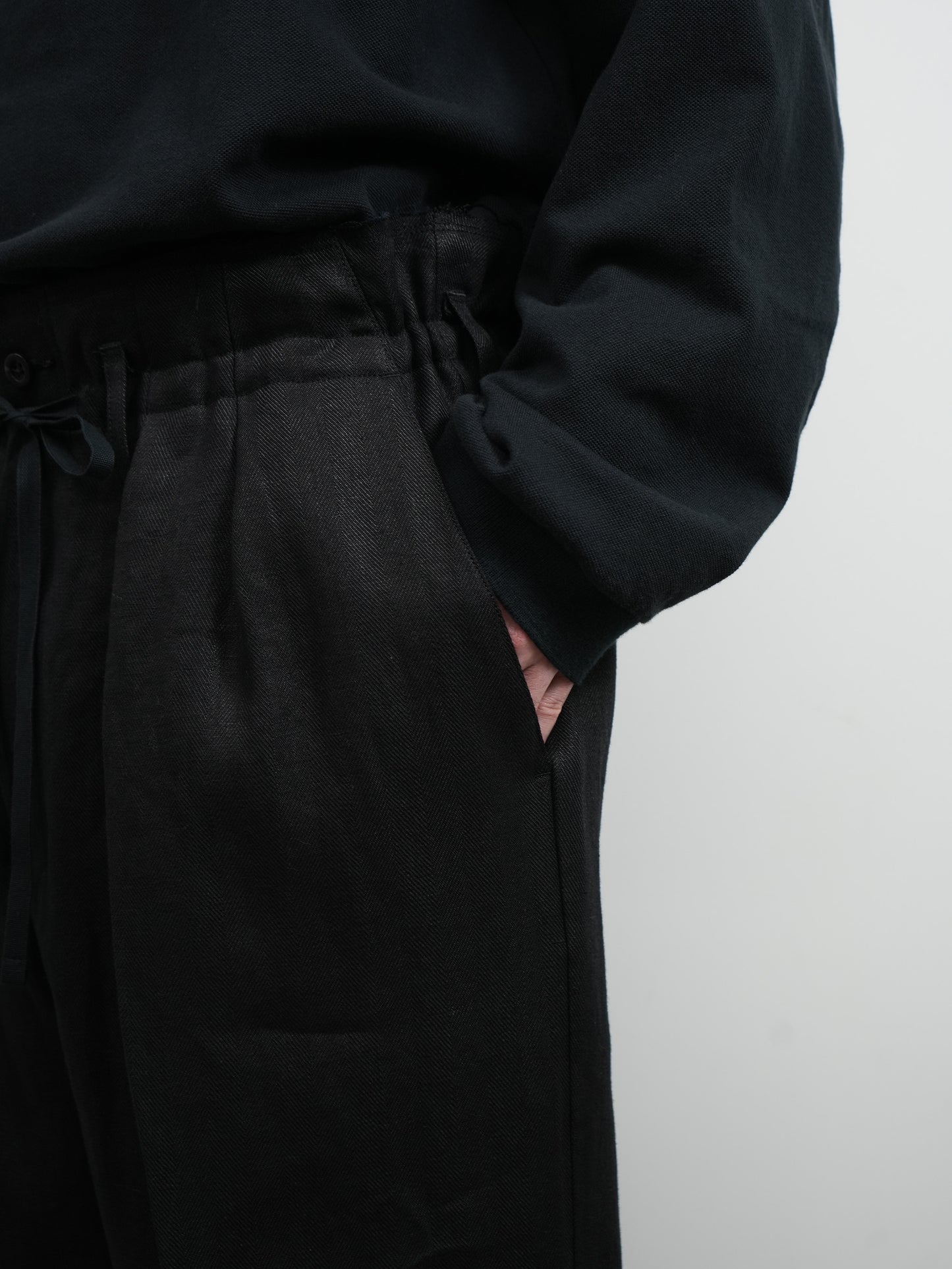 LINEN 2TUCK SLACKS(BLACK)