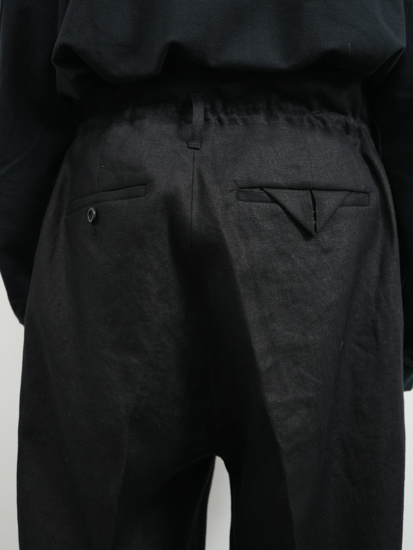 LINEN 2TUCK SLACKS(BLACK)