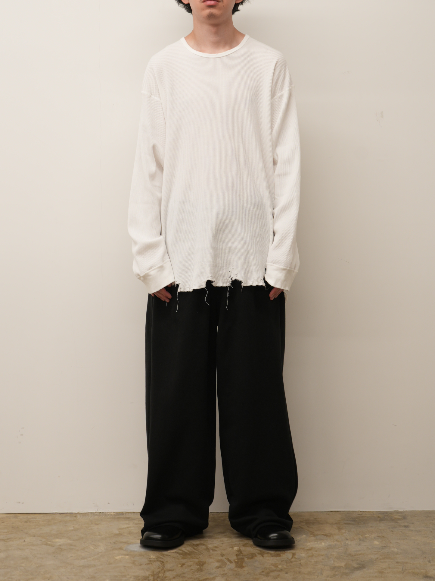 TUCK SWEAT PANTS(BLACK) – ANCELLM TUCK SWEAT PANTS(BLACK) – ANCELLM
