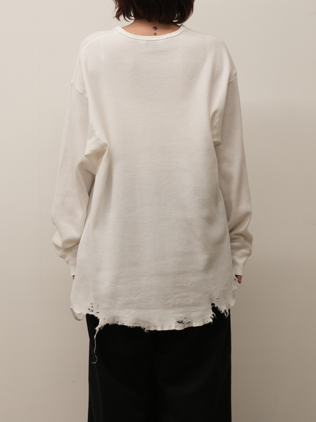 DAMAGE WAFFLE CREW LS T-SHIRT(WHITE) – ANCELLM DAMAGE WAFFLE CREW LS T-SHIRT(WHITE) – ANCELLM