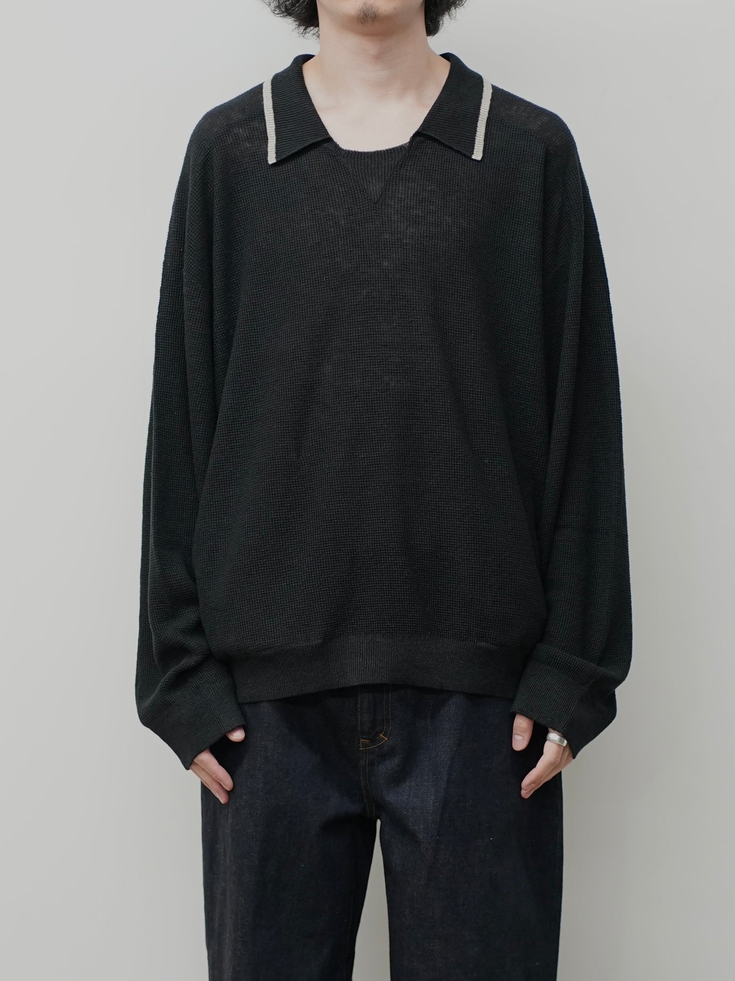 CONTRAST COLLAR KNIT(BLACK)