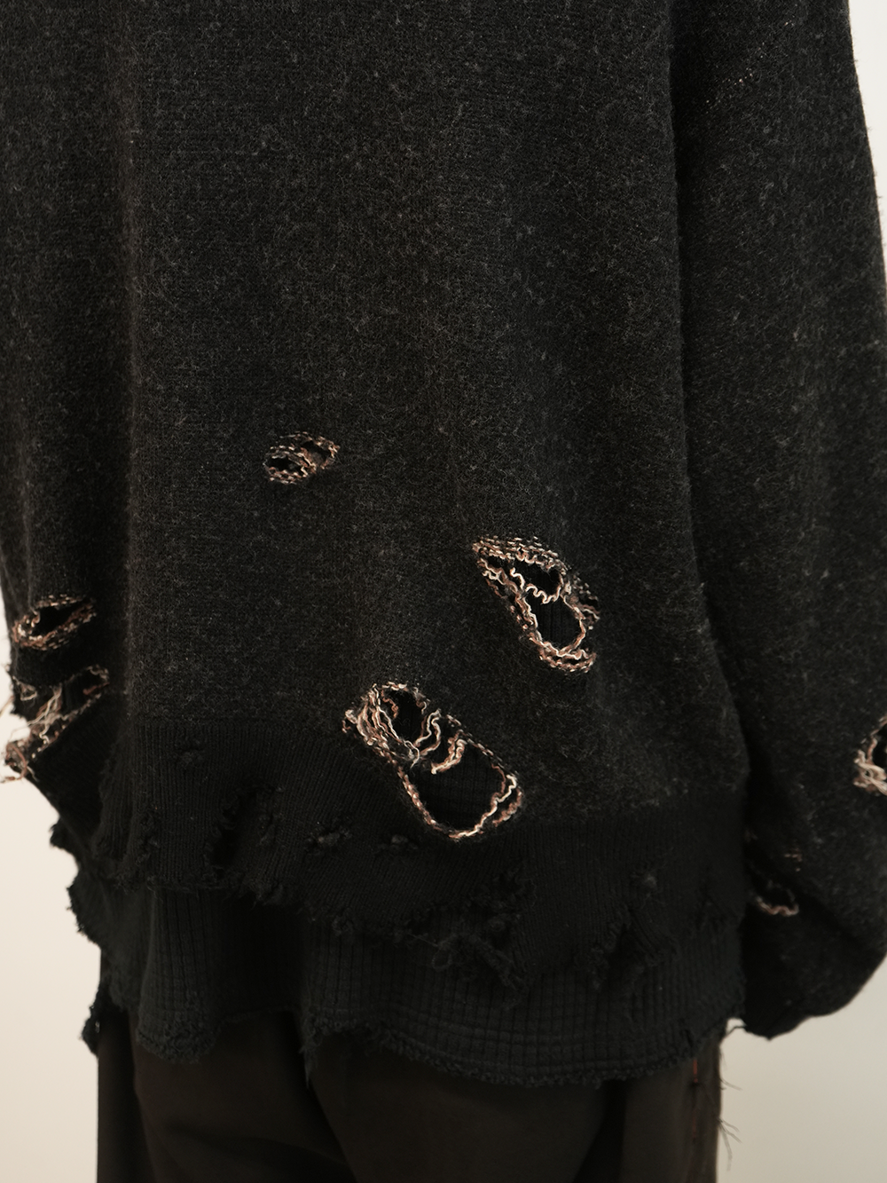 DAMAGE KNIT(BLACK)