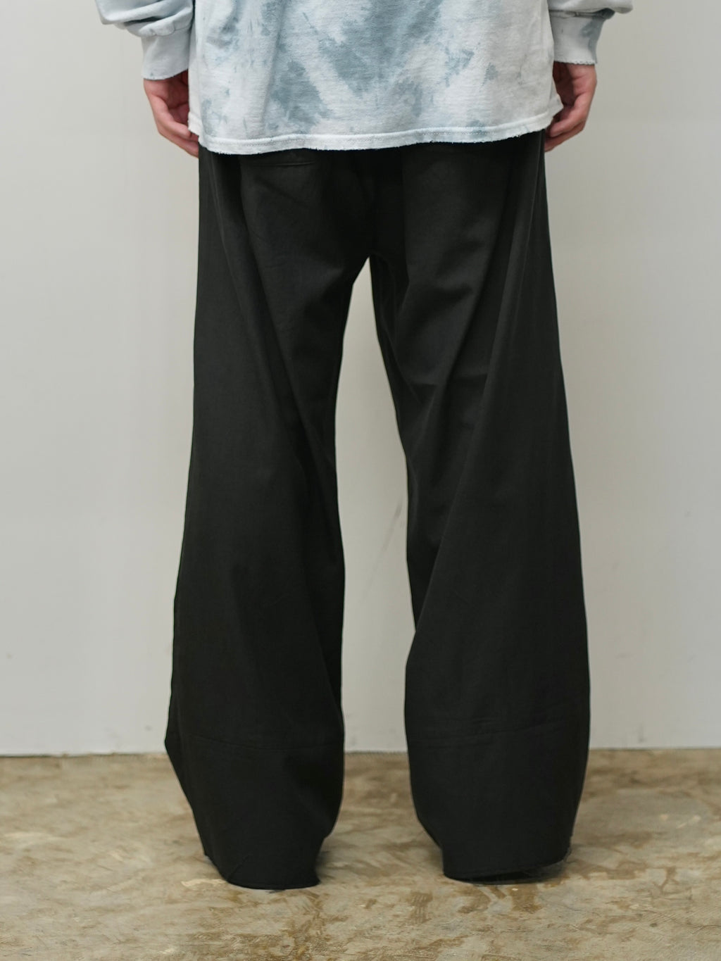L/C TUCK EASY PANTS(BLACK)