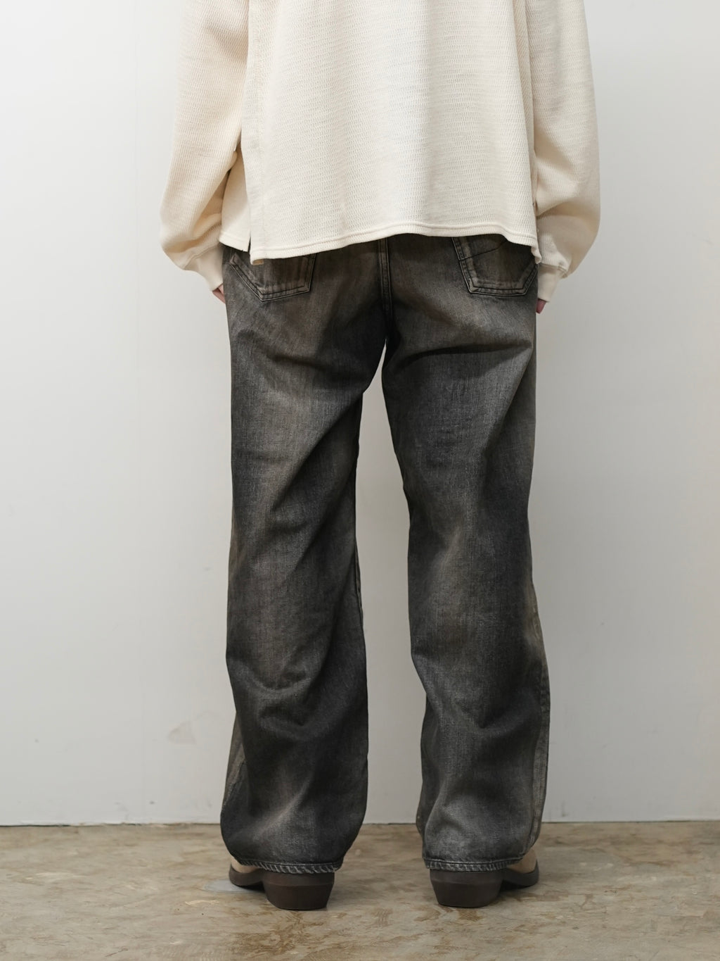 AGING MIDDLE STRAIGHT 5P DENIM PANTS(BLACK)