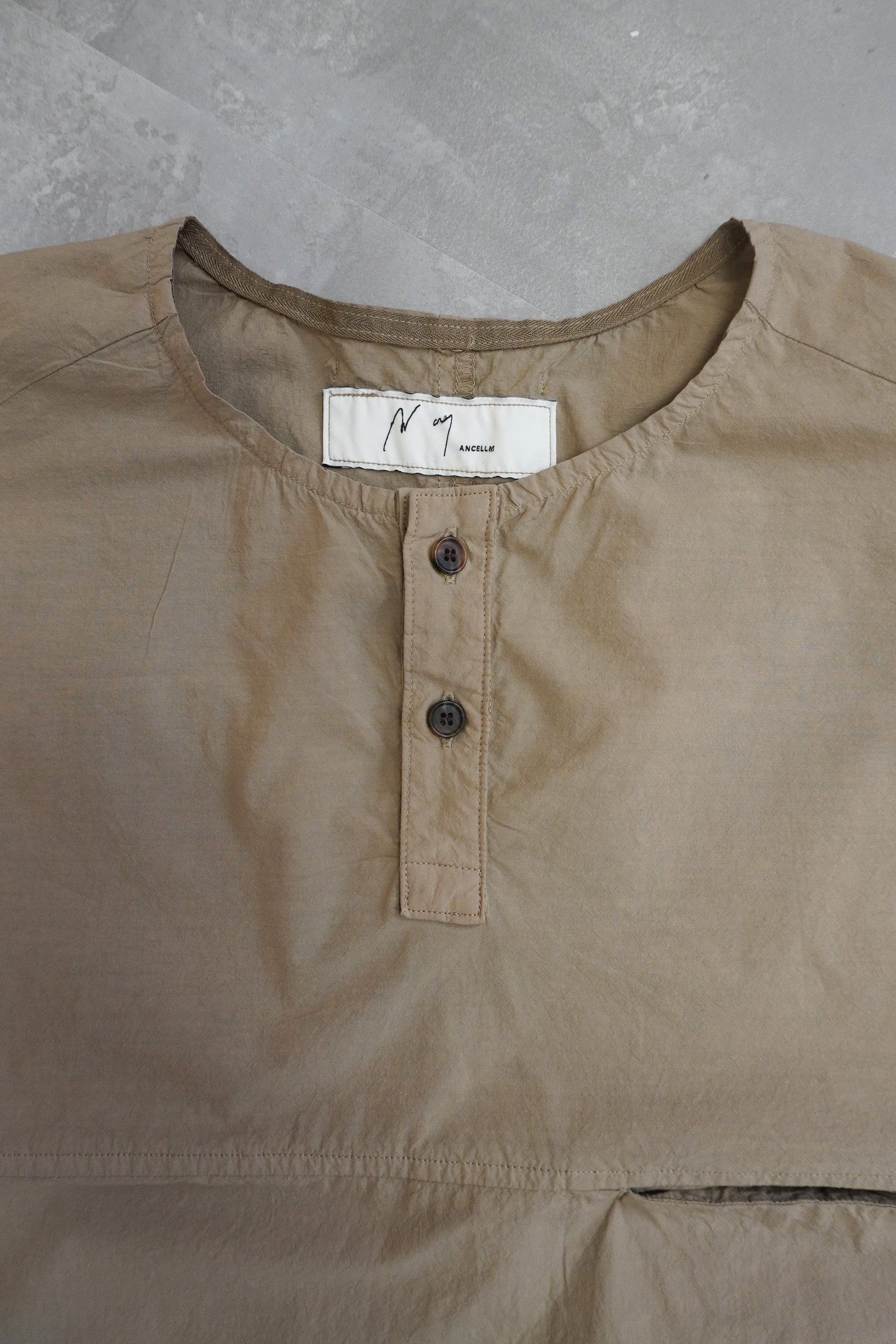 DYED SKIPPER SS SHIRT(BEIGE) – ANCELLM