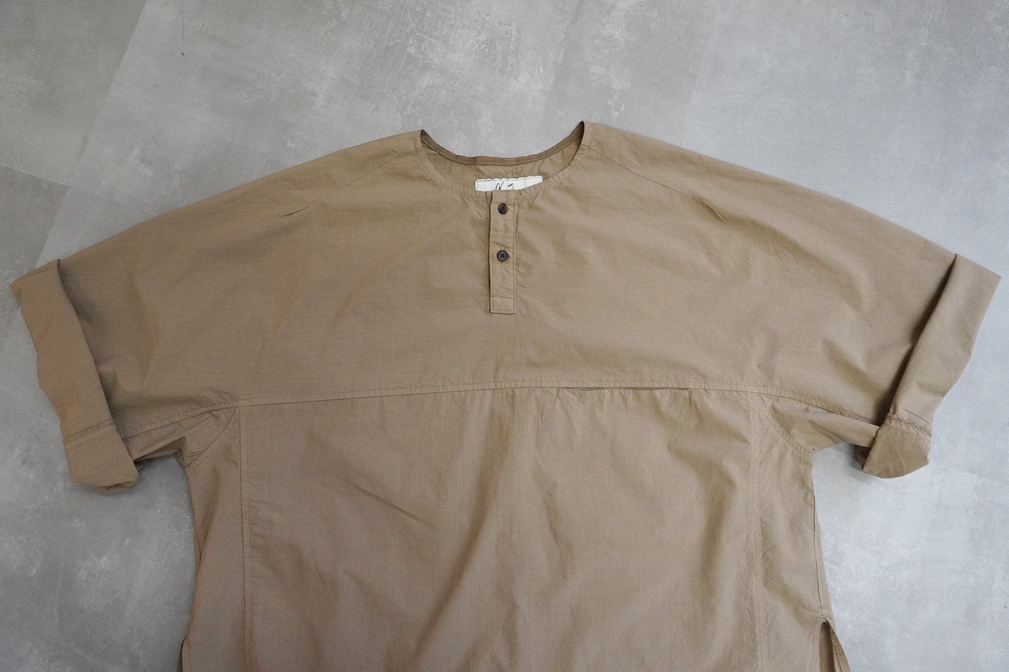 DYED SKIPPER SS SHIRT(BEIGE) – ANCELLM
