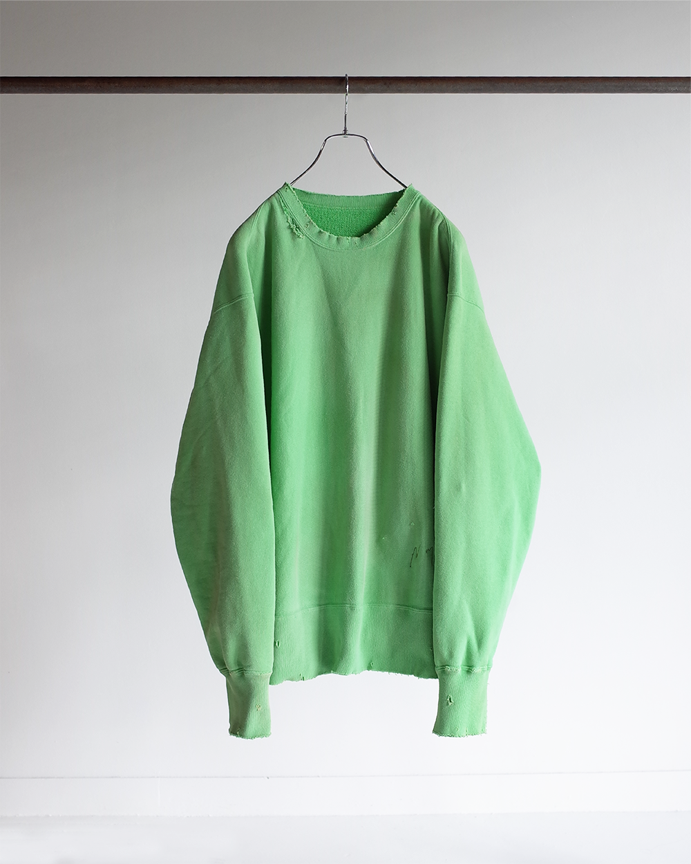 DYED DAMAGE SWEAT SHIRT(PISTACHIO)