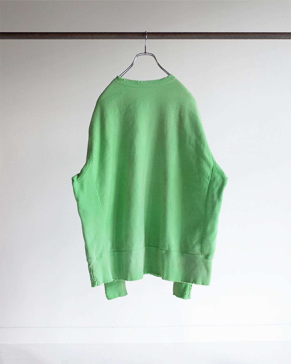 DYED DAMAGE SWEAT SHIRT(PISTACHIO)