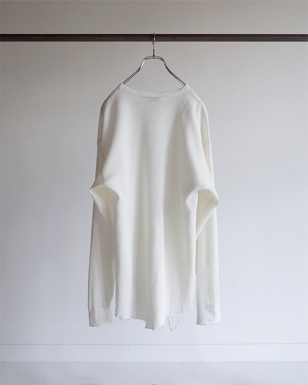 DAMAGE WAFFLE CREW LS T-SHIRT(WHITE) – ANCELLM DAMAGE WAFFLE CREW LS T-SHIRT(WHITE) – ANCELLM