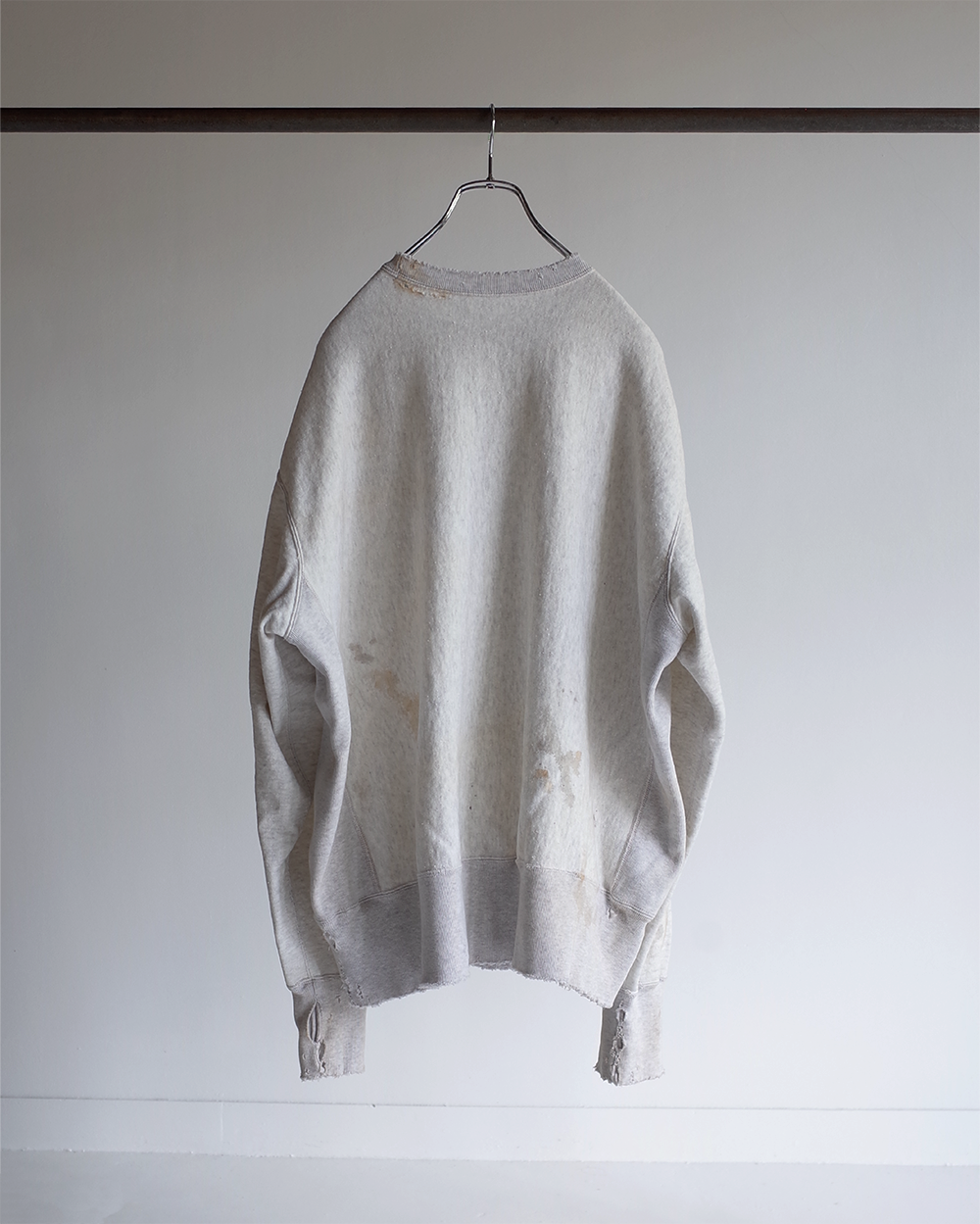 CREWNECK SWEAT SHIRT