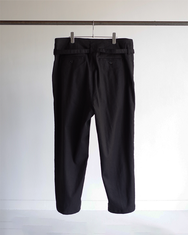 BELTED L/P TUCK WIDE PANTS