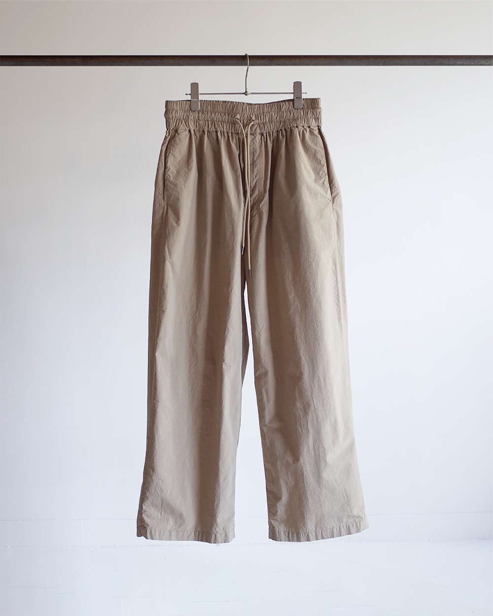 DYED EASY SLACKS(BEIGE)