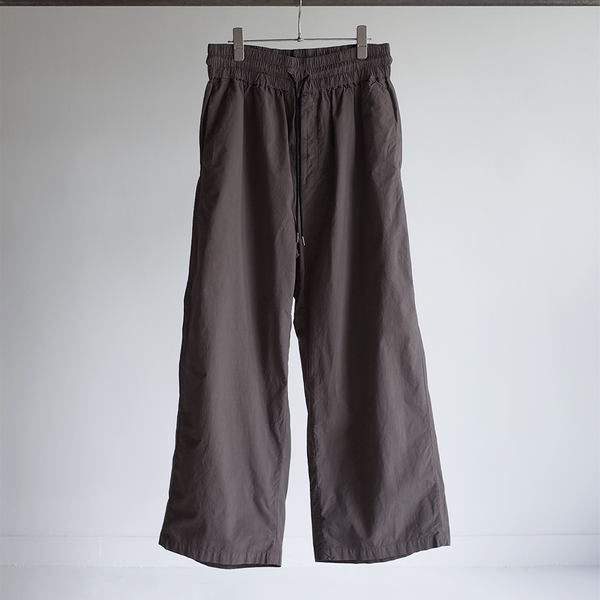 DYED EASY SLACKS(F.BLACK) – ANCELLM