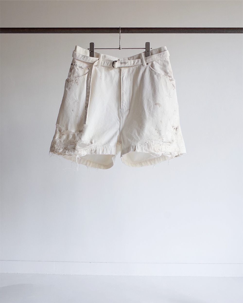 CRASH DENIM SHORTS(WHITE)