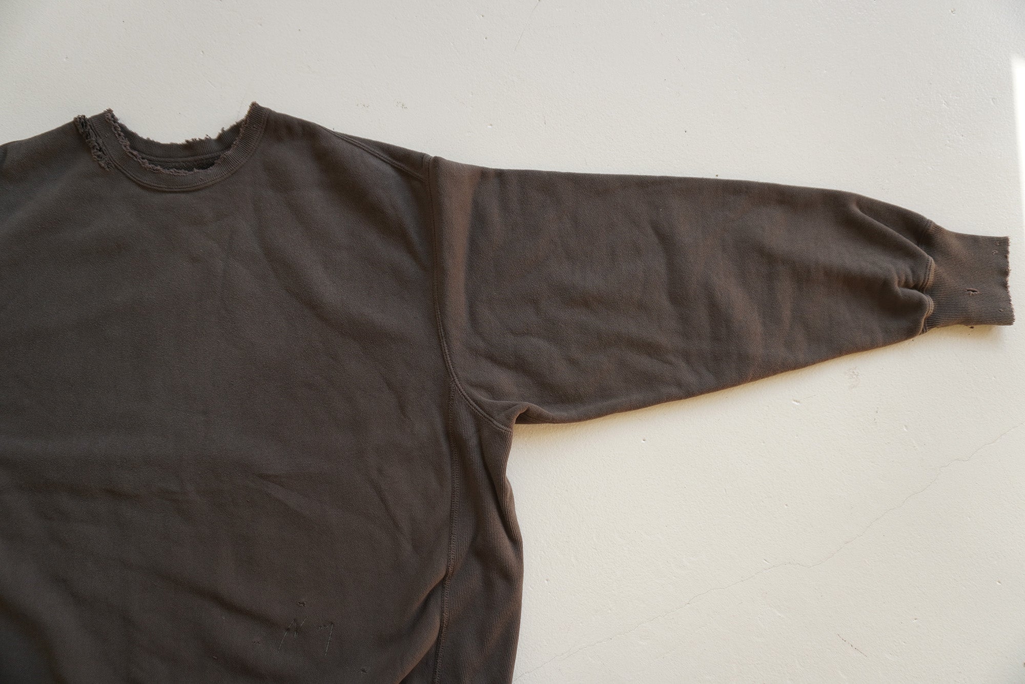 DYED DAMAGE SWEAT SHIRT(F.BLACK) – ANCELLM