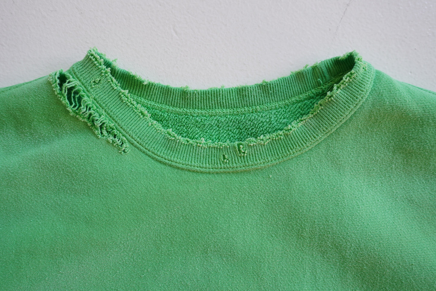 DYED DAMAGE SWEAT SHIRT(PISTACHIO)