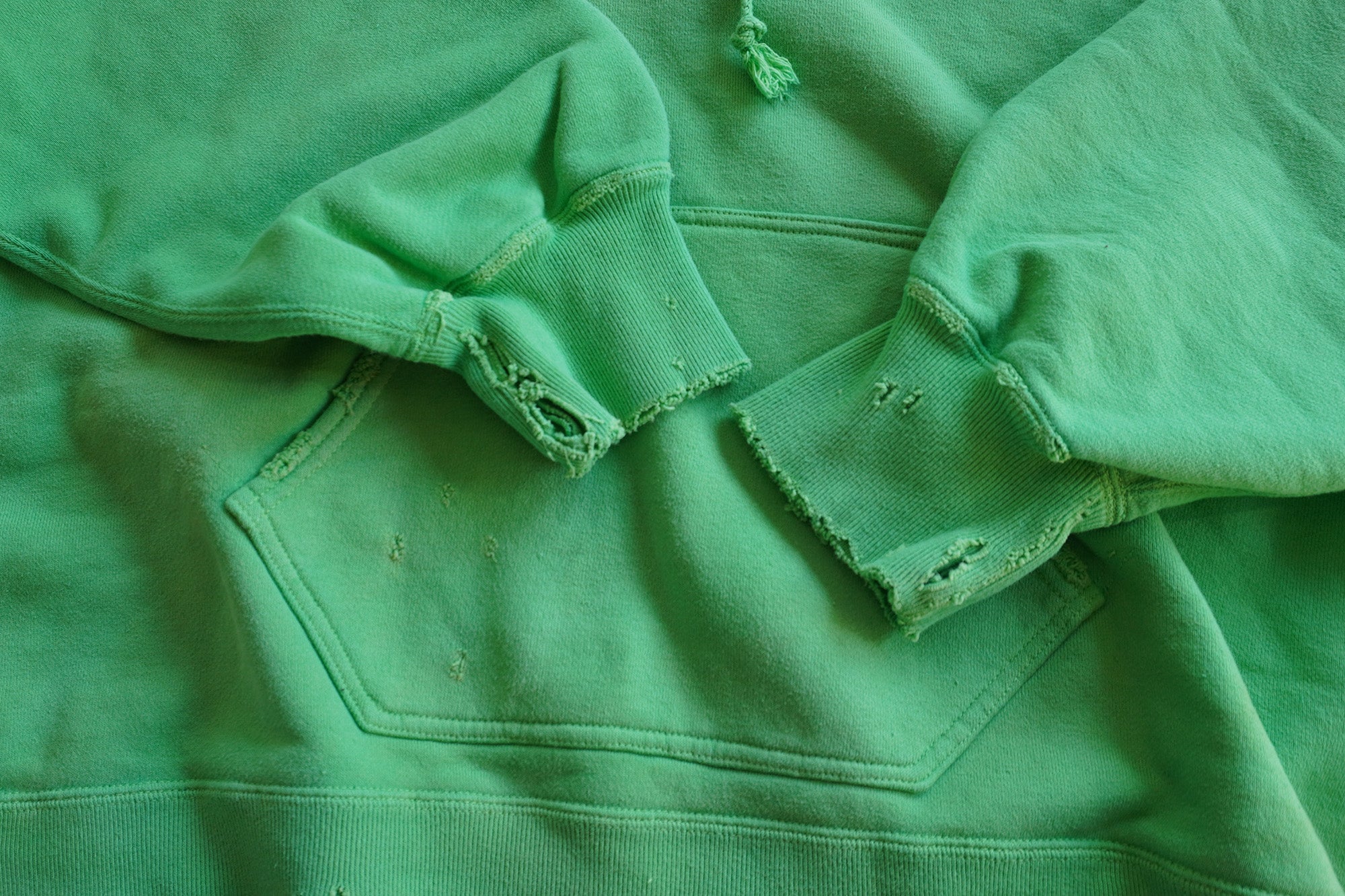 DYED DAMAGE HOODIE(PISTACHIO) – ANCELLM