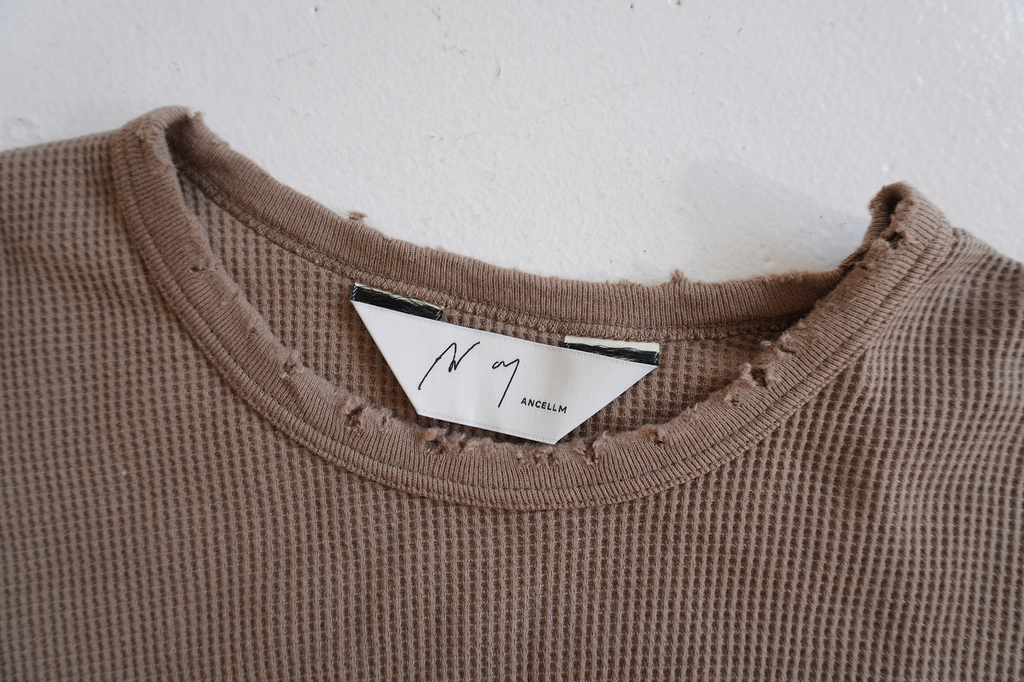 DAMAGE WAFFLE CREW LS T-SHIRT(BEIGE) – ANCELLM DAMAGE WAFFLE CREW LS T-SHIRT(BEIGE) – ANCELLM