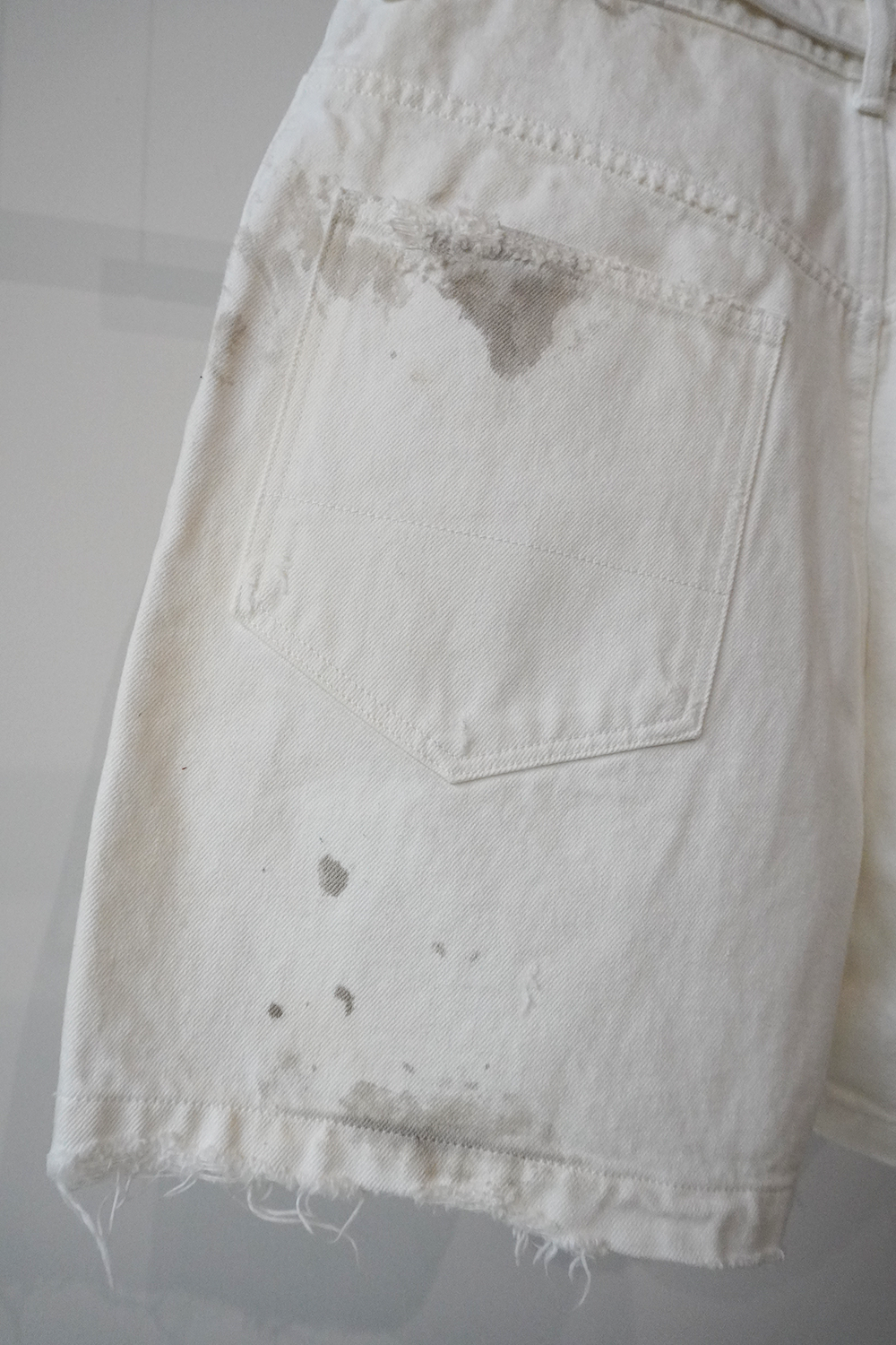 CRASH DENIM SHORTS(WHITE) – ANCELLM CRASH DENIM SHORTS(WHITE) – ANCELLM
