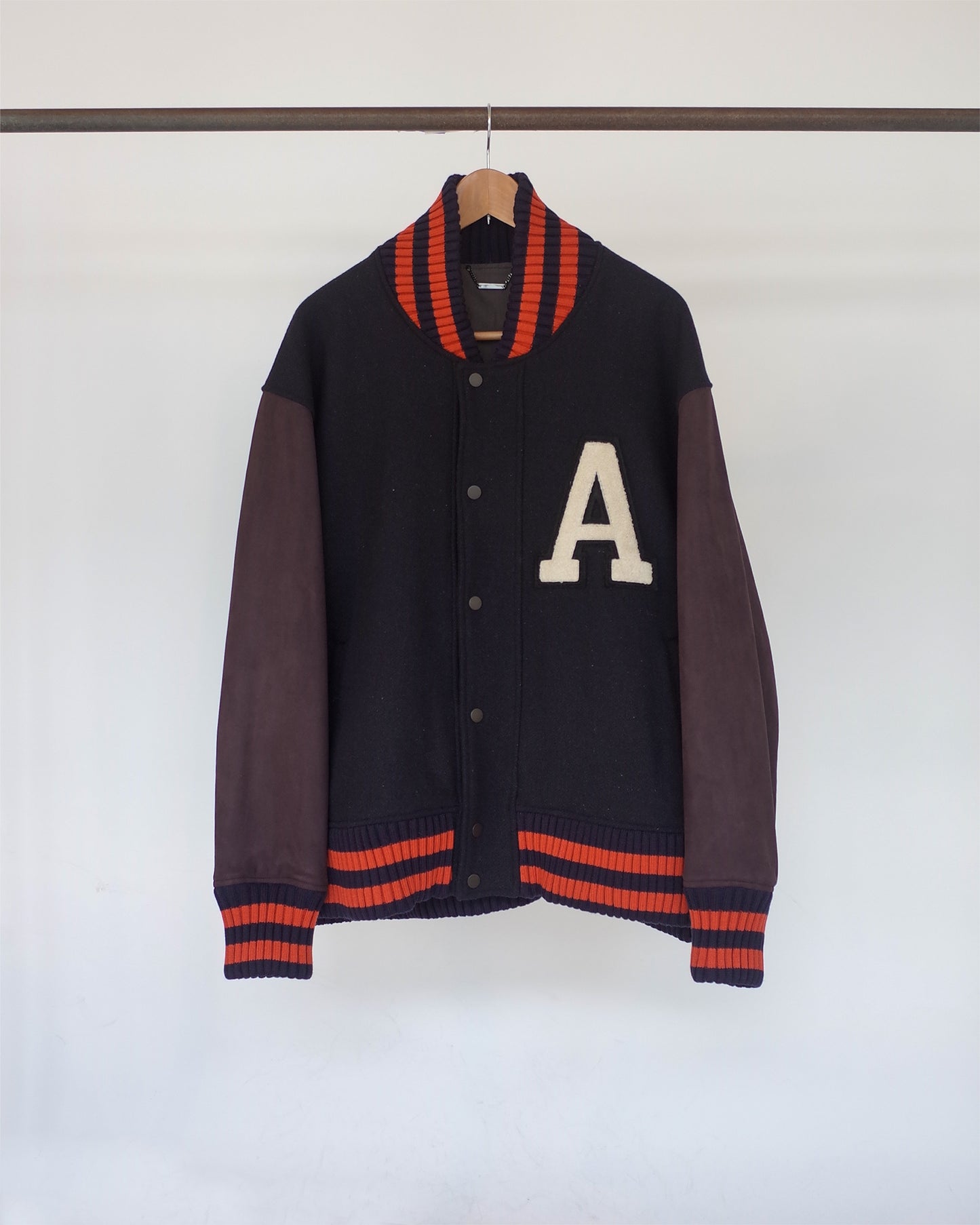 SIDE SLIT VARSITY JACKET(NAVY)