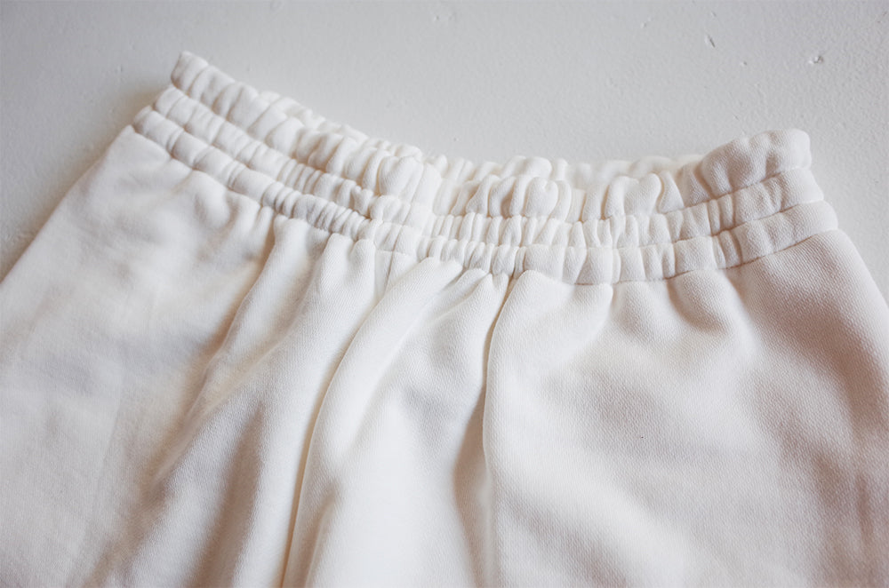 LONG LENGTH SWEAT PANTS (WHITE)