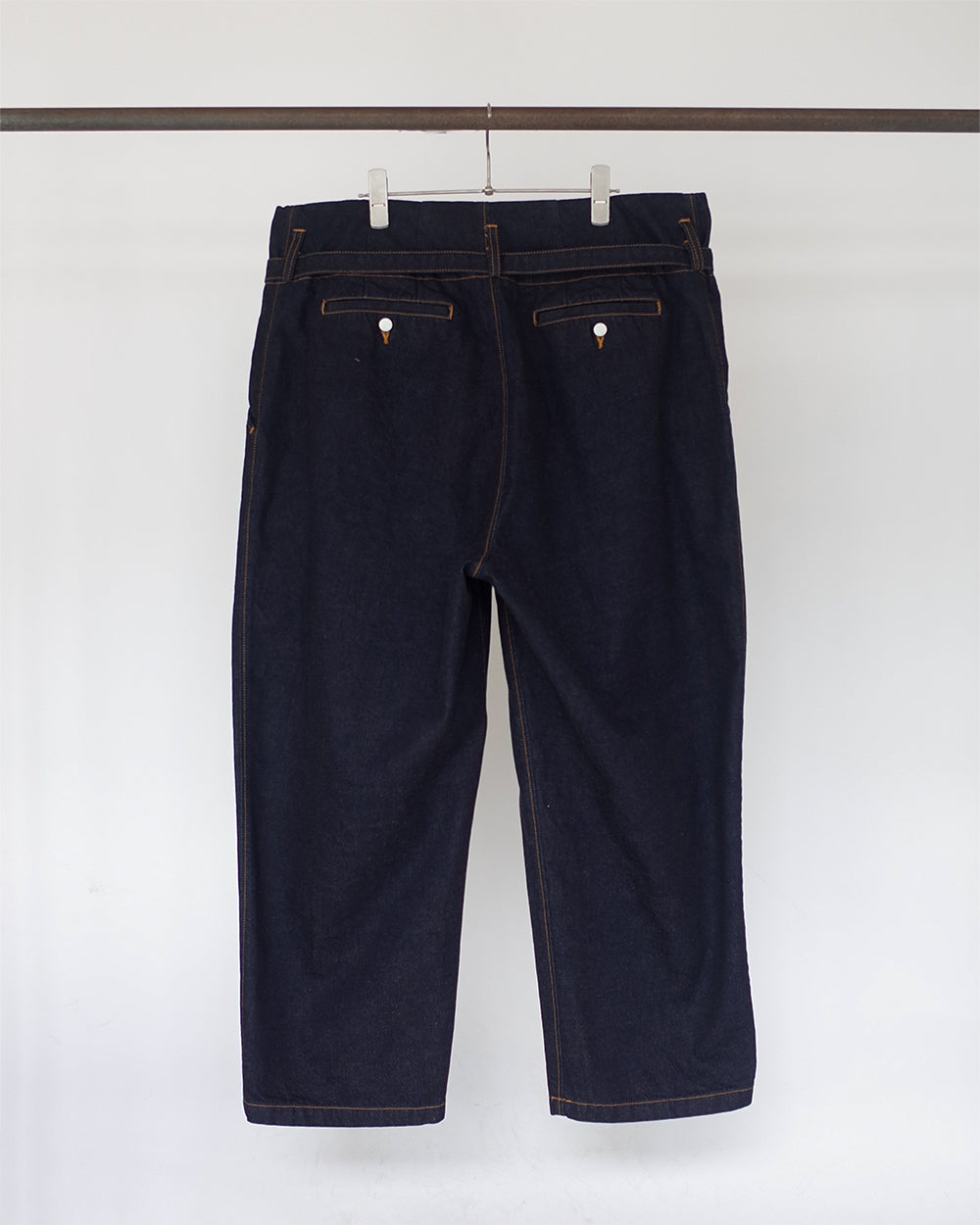 BELTED DENIM TUCK WIDE PANTS(INDIGO)