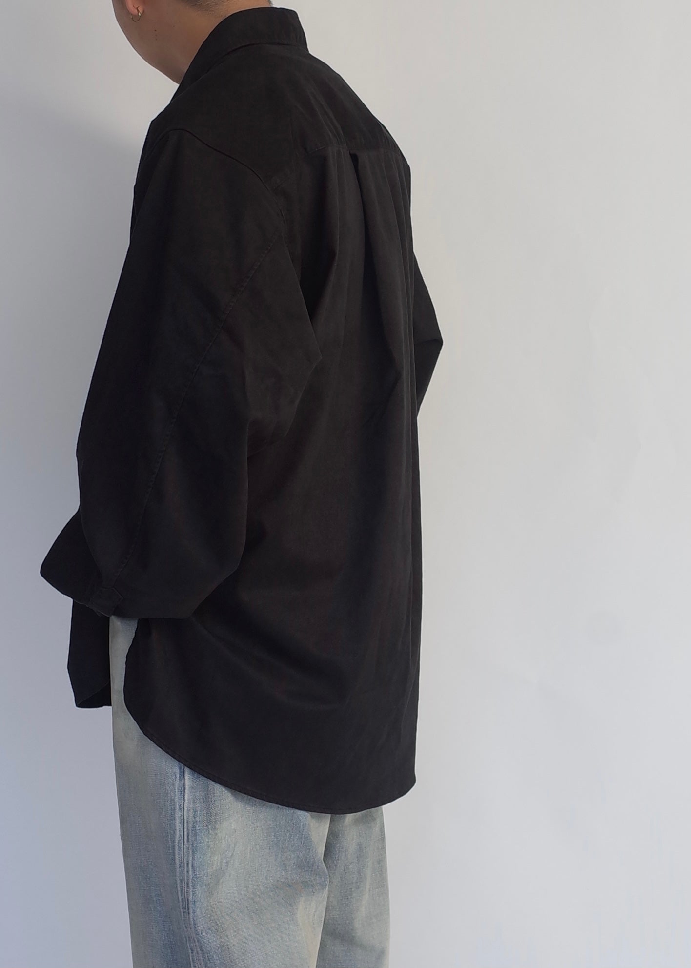 FAKE SUEDE OVER SIZE LS SHIRT(BLACK)