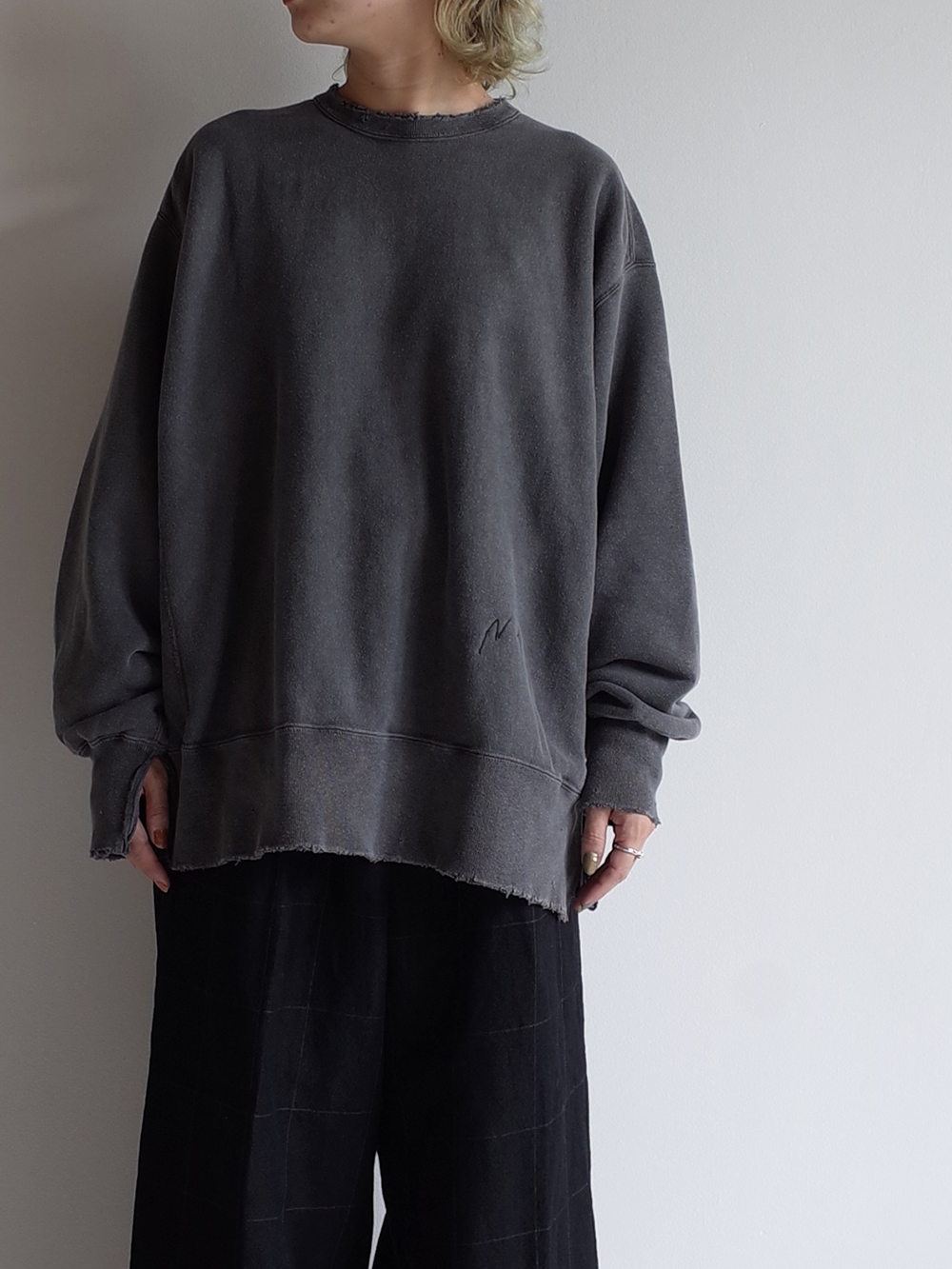 DAMAGE SWEAT SHIRT(CHARCOAL) – ANCELLM DAMAGE SWEAT SHIRT(CHARCOAL) – ANCELLM