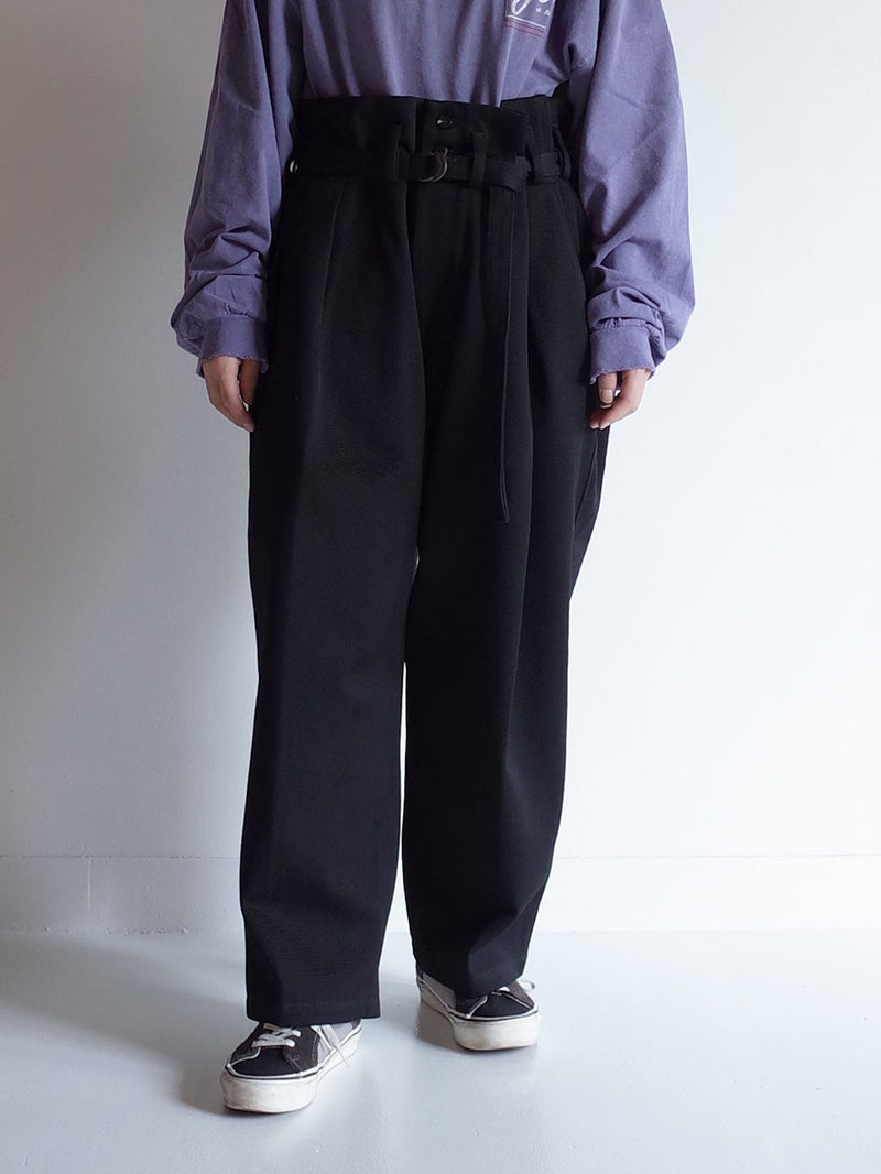 BELTED W/C TUCK WIDE PANTS(BLACK) – ANCELLM