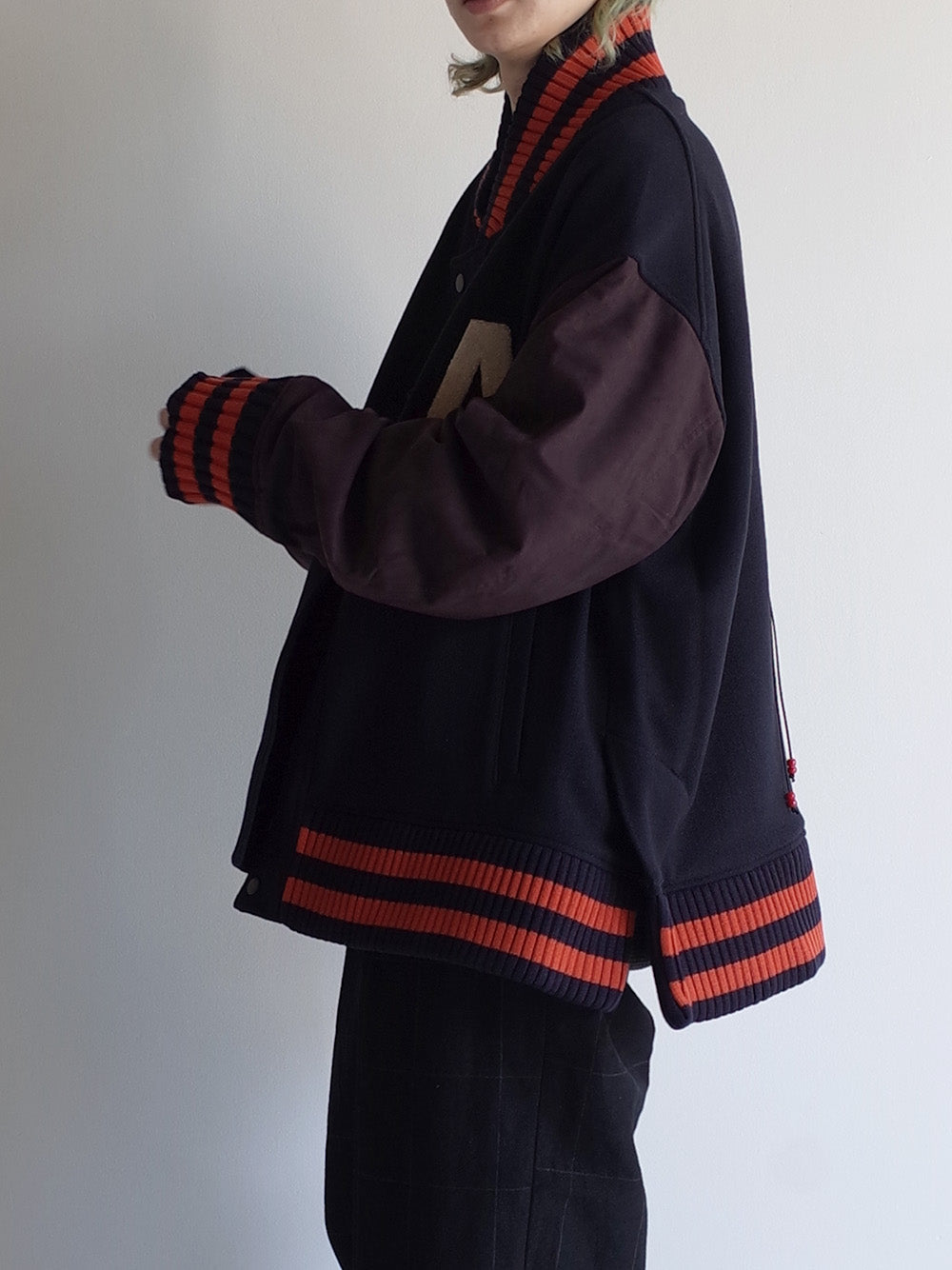 SIDE SLIT VARSITY JACKET(NAVY)