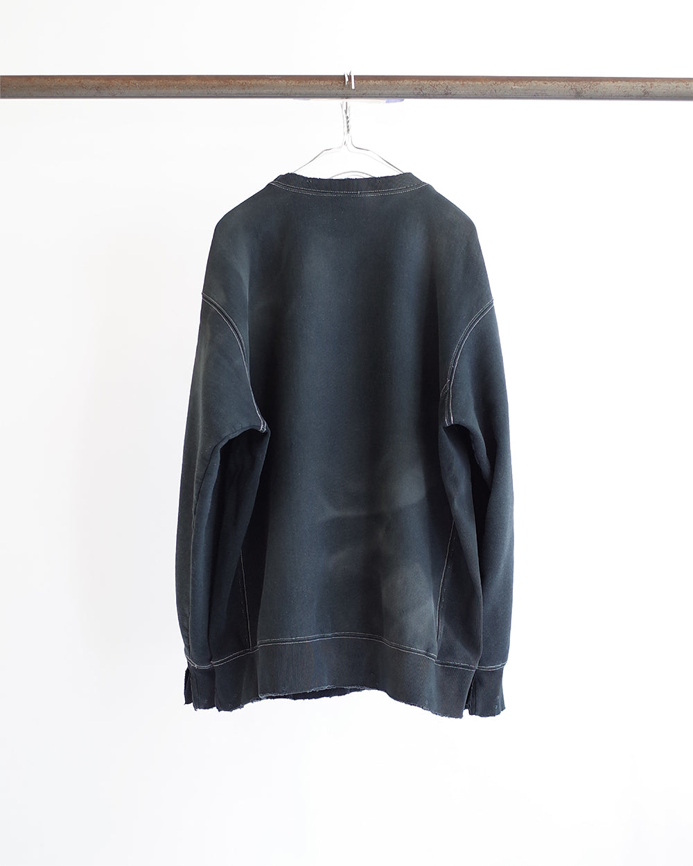 DAMAGE SWEAT SHIRT (D.BLACK)